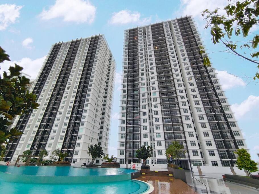 A1403 Jb City Sks Habitat Larkin 2Br 6Pax 100Mbps Netflix!! By Stay Johor Bahru Zewnętrze zdjęcie